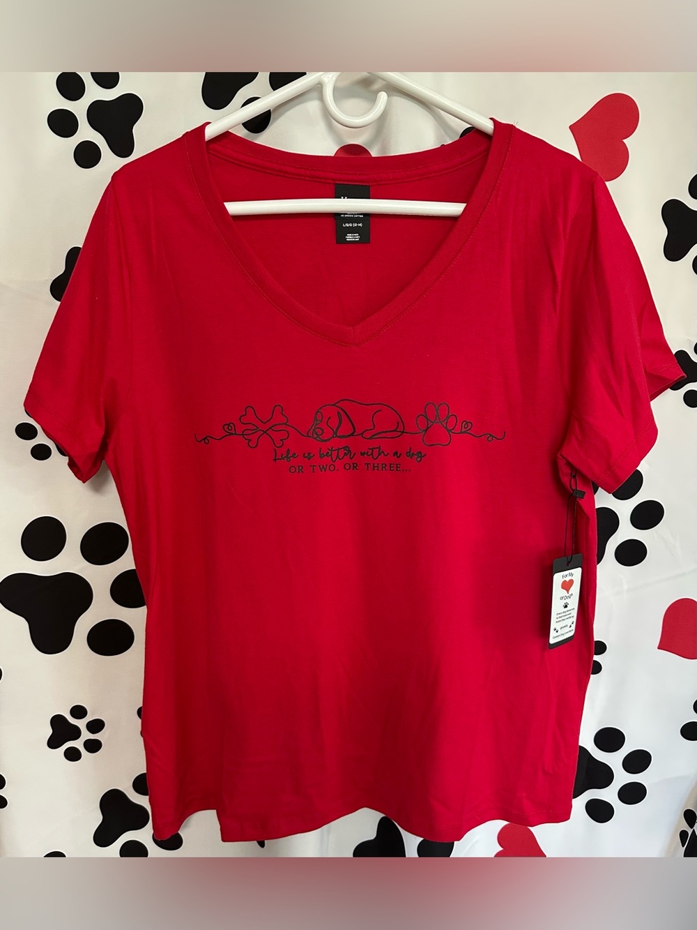 Dog Graphic V-Neck Tee - NWT/NIP